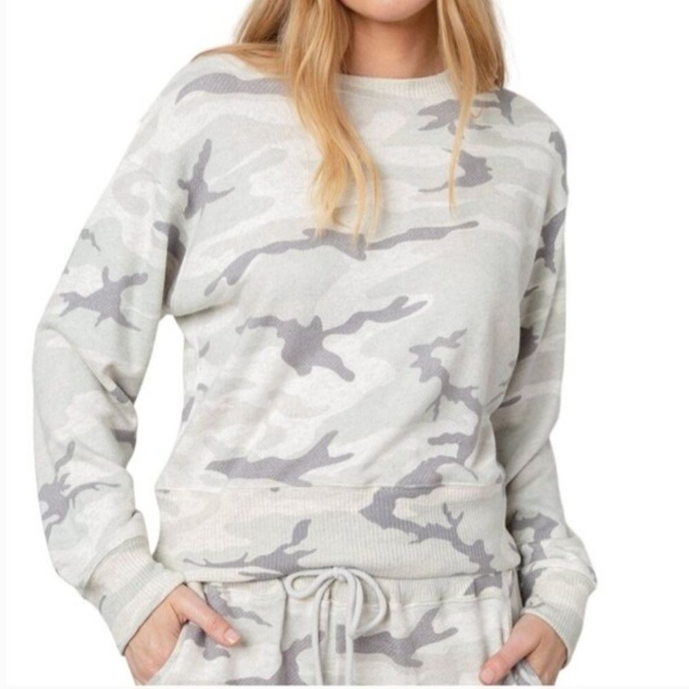 Rails Ramona Stone Gray Camo Sweatshirt Medium | Soft Scoop Neck Pullover